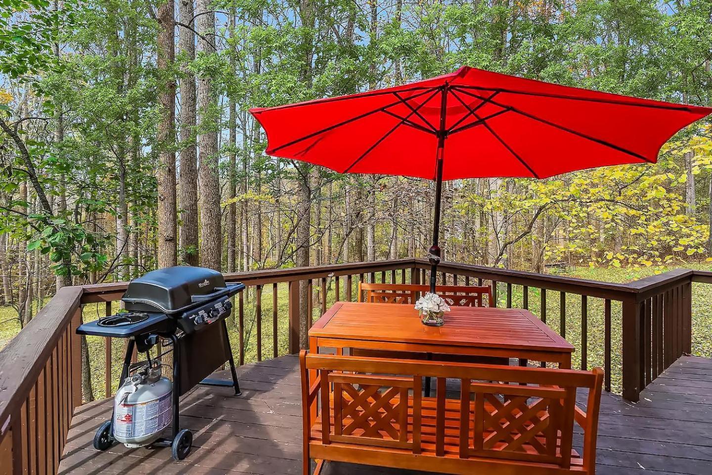 Hot Tub, Deck&Grill, Game Room, Wifi At Cute Cabin Charles Town Exterior photo